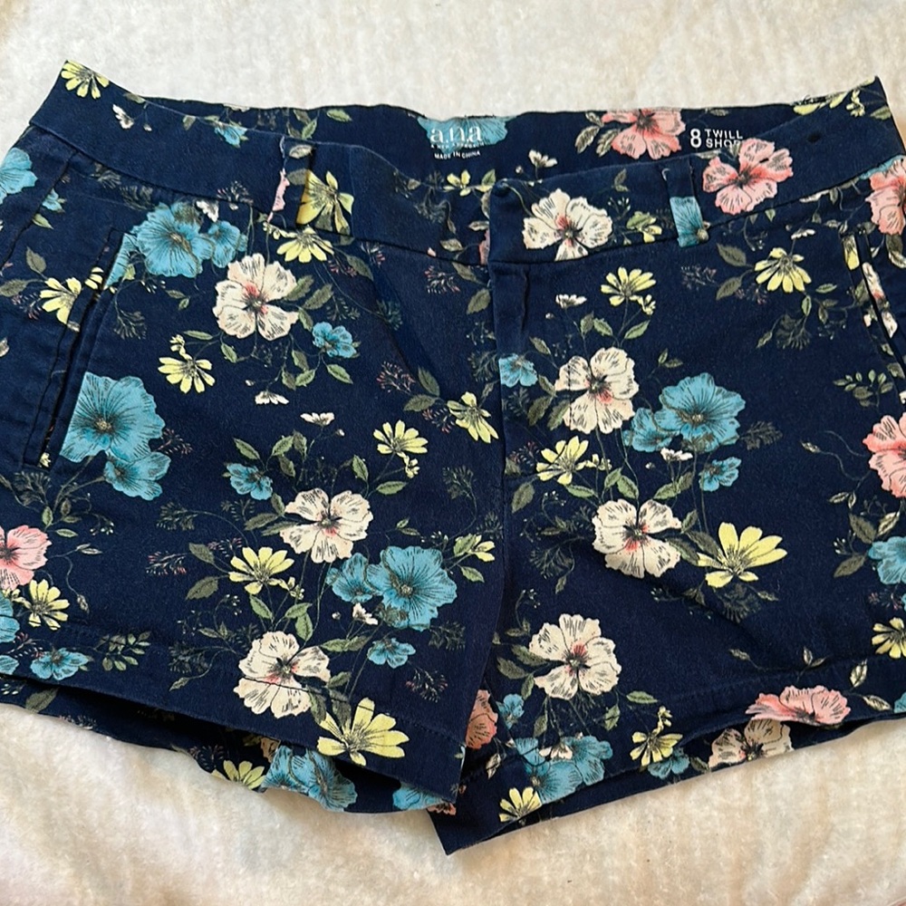 Size 8 shorts